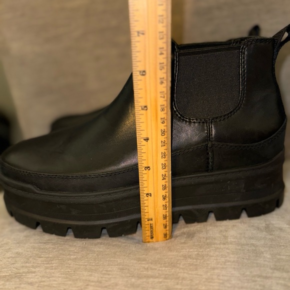 NEW UGG Merina black boot women’s size 9 - Picture 4 of 5